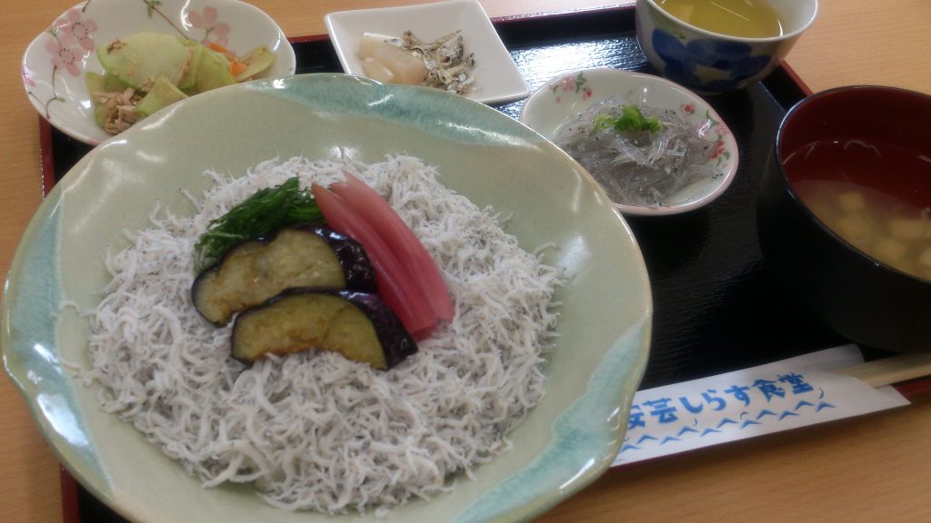ちりめん丼